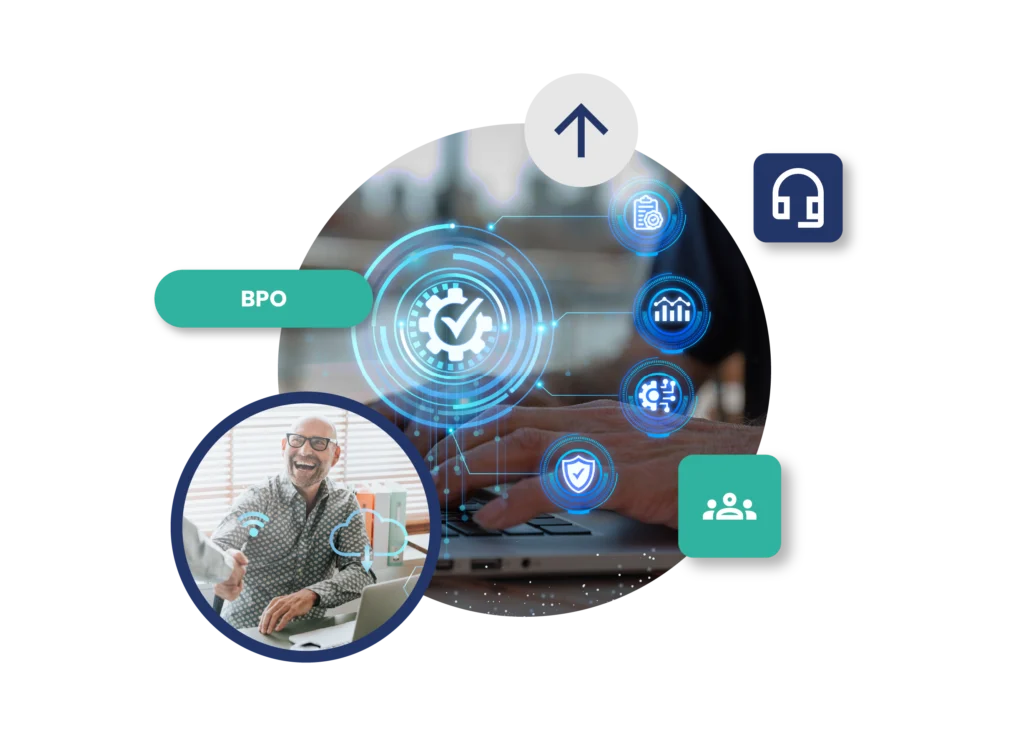 Manos tecleando sobre portátil con gráficos holográficos de procesos y un ejecutivo sonriente estrechando manos, representando BPO